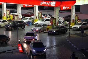 هل كان قرار رفع الدعم عن الوقود في الإمارات خطوة ضرورية؟