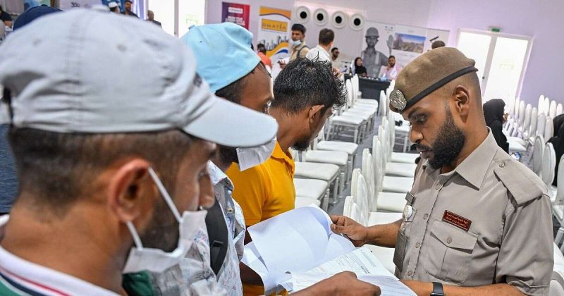الإقامة في دبي: رؤية القيادة الرشيدة وتطوير الخدمات