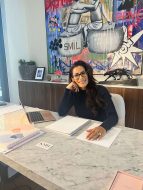 الاستقرار المالي في الإمارات: تجربة كيلي ماري هودجكين