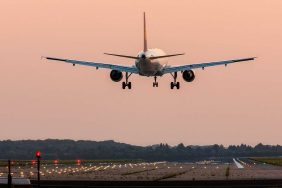 تتبع حالة الرحلات الجوية: حافظ على هدوئك أثناء السفر