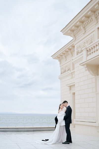 الصور التحريرية في حفلات الزفاف: اتجاهات 2025 الفاخرة