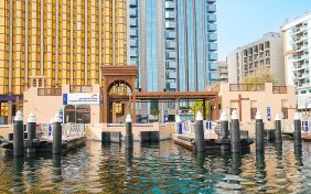 محطتا سوق دبي القديم والسبخة: نقل بحري متطور في قلب دبي