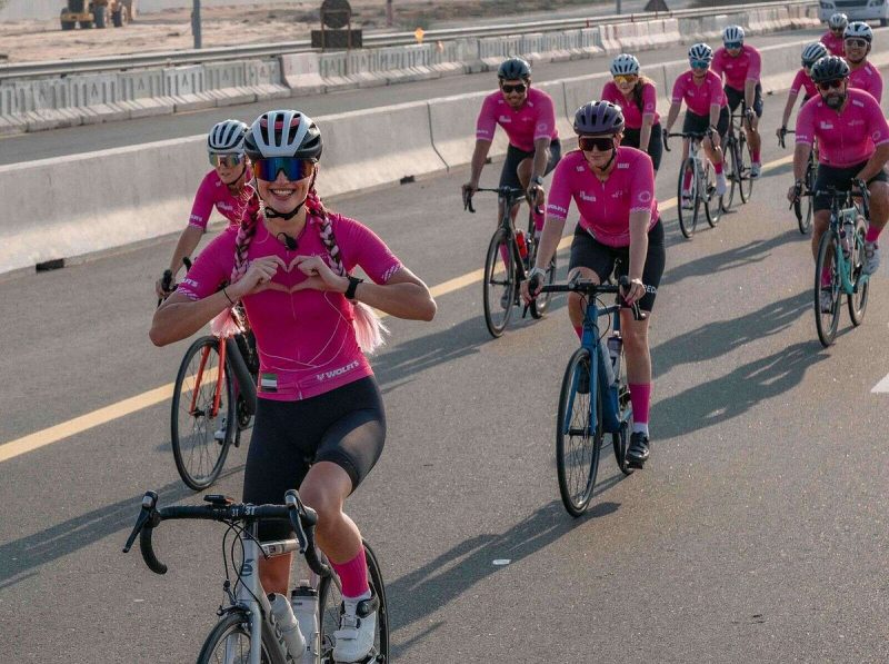 جولة الإمارات الوردية: لتعزيز الوعي بخطورة سرطان الثدي