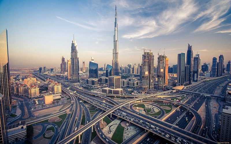 الخليج التجاري: قلب سوق العقارات في دبي النابض