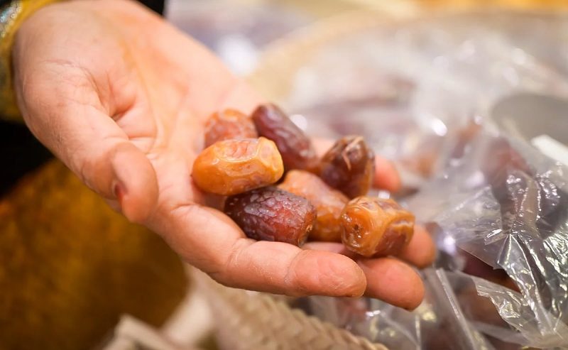 مساهمات المرأة الإماراتية في الزراعة: من التراث إلى الابتكار