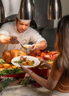 احتفالات موسم الأعياد في باراماونت: سحر وفخامة في دبي