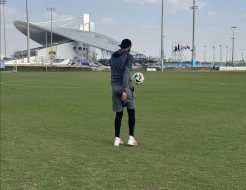 قصة بطولة وإصرار: من لاعب كرة قدم إلى بطل