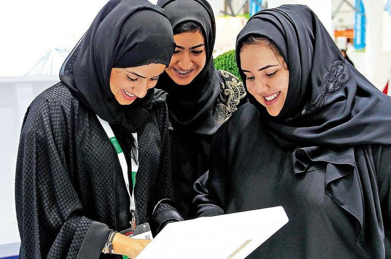 التوطين: رؤية متكاملة للتنمية المستدامة في الإمارات