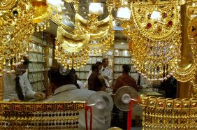 نظرة على أداء أسعار الذهب في دبي وتأثيرها على الأسواق المالية