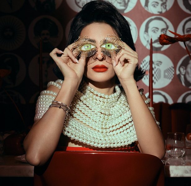 التصميم الداخلي: من الفكرة إلى التحقيق بأسلوب إماراتي