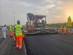 استعدادات دبي: تحسين الطرق لاستقبال العام الدراسي الجديد