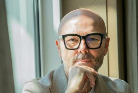 كيف تختارين تصفيف الشعر المناسب مع روسانو فيريتي؟