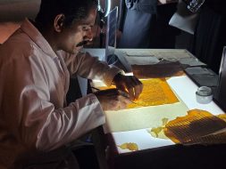 نصائح للحفاظ على المخطوطات وترميمها