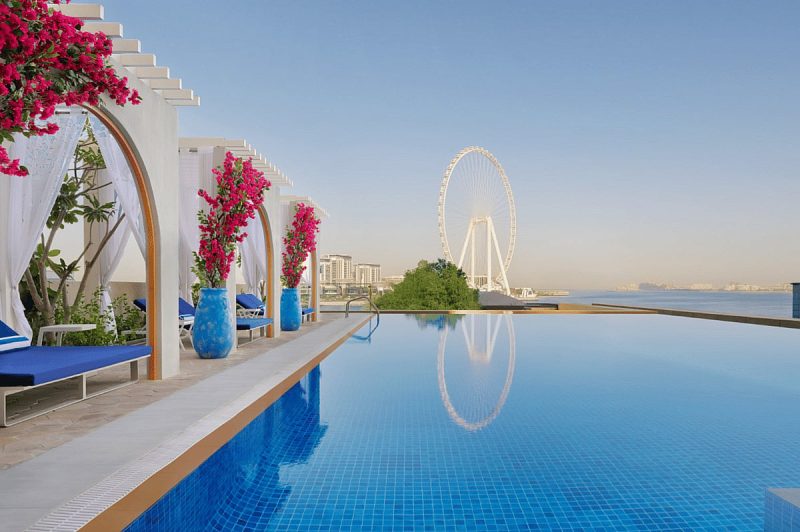 اكتشف سحر الصيف: عروض ترفيهية في الإمارات بانتظارك