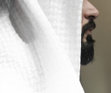 الأزياء الإماراتية: مرآة تعكس الهوية والابتكار