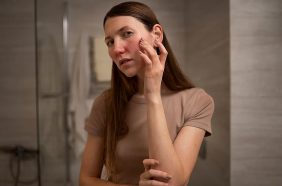 جيل زد ومكافحة الشيخوخة: إلى أي مدى يجب أن يقلقوا؟