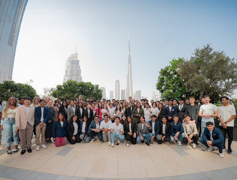 فرص جديدة لطلاب هارفارد في كلية تيتر بعد قيود التأشيرات