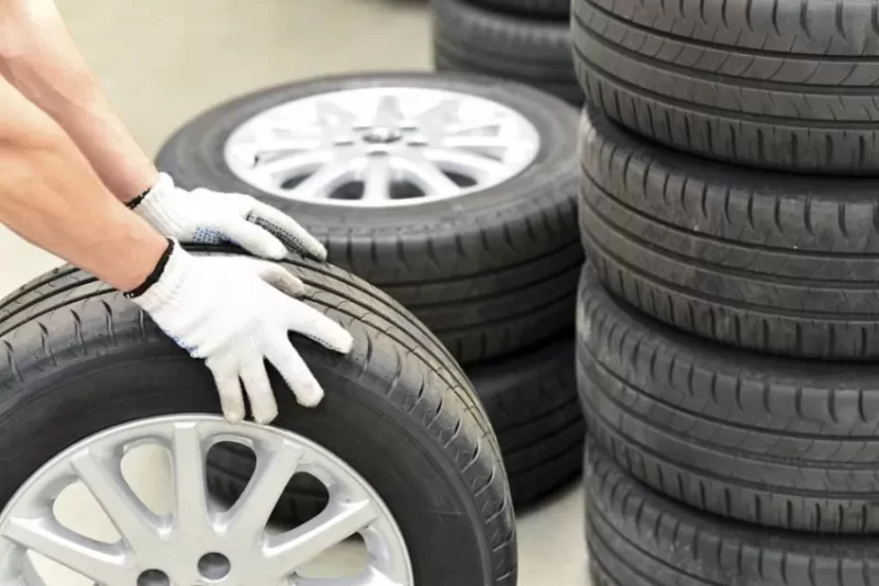 اختيارك لإطارات السيارة: مقارنة بين BFGoodrich و Cooper
