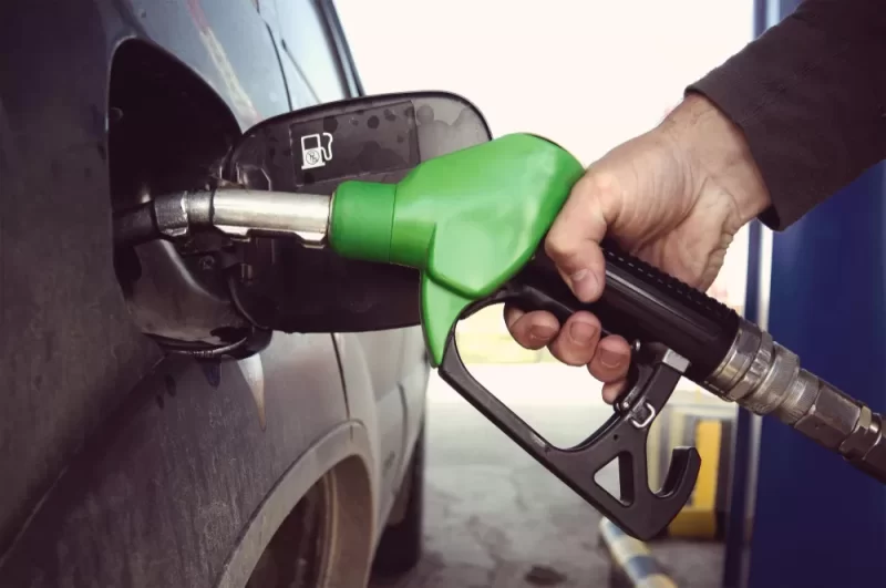 ما الجديد في أسعار الوقود في الإمارات لشهر فبراير 2025؟