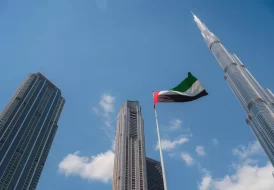الاستثمار في الطاقة النظيفة: الإمارات تدعم التحول الطاقي في المملكة المتحدة