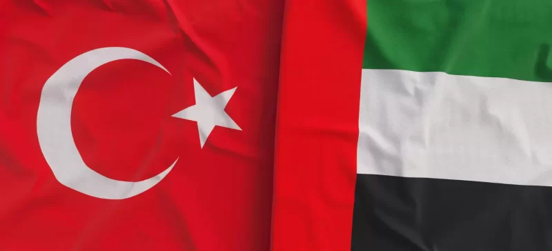 الإمارات تتضامن مع تركيا: وقوف إلى جانب الشعب التركي