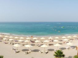 السياحة في الفجيرة: تجربة فريدة في أحضان الطبيعة والتاريخ