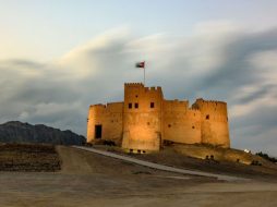 قلعة الفجيرة: تاريخ، هندسة معمارية، وتراث إماراتي