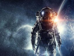 هزاع المنصوري: قدوة للأجيال الإماراتية في استكشاف الفضاء