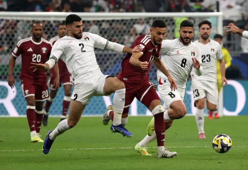 بأداء بطولي: فلسطين تهزم قطر في افتتاح كأس العرب 2025