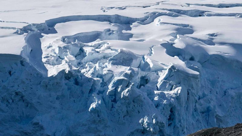 القطب الجنوبي: انتعاش الجليد يثير تساؤلات حول مستقبل المناخ