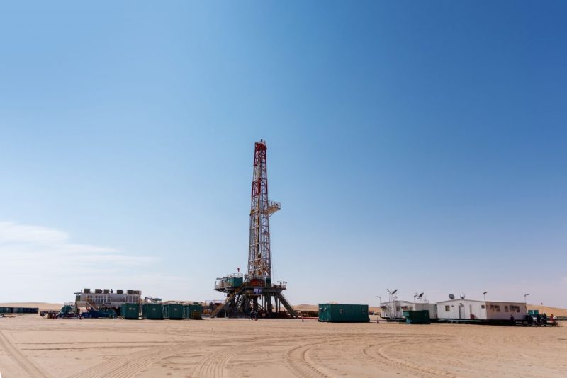 حقل نفطي صخري في الإمارات: خطوة نحو مستقبل مستدام للطاقة