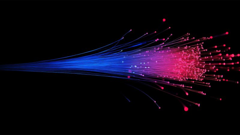 الألياف الضوئية: نقل آمن وسريع للبيانات في عصر التكنولوجيا