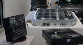 الامارات في طليعة صناعة البطاريات المتقدمة: خطوة نحو مستقبل مستدام