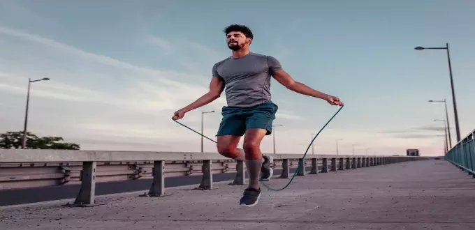فوائد نط الحبل: لماذا يجب أن تبدأ اليوم؟