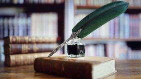 مهرجان الشارقة للشعر العربي: قصائد خالدة وإبداع متجدد