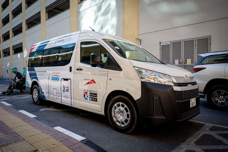 خطوة نحو الاستدامة: خدمة الحافلات الذكية في دبي تقلل الازدحام