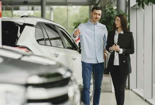 تسجيل سيارة مستعملة في دبي: تحديثات وإجراءات 2024