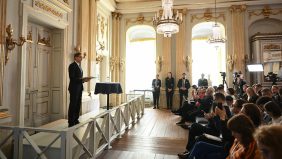 لازلو كراسناهوركاي: من تانغو الشيطان إلى جائزة نوبل للآداب