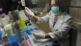 ابتكار الإمارات: طلاء يقضي على البكتيريا والفيروسات لحماية صحة المجتمع