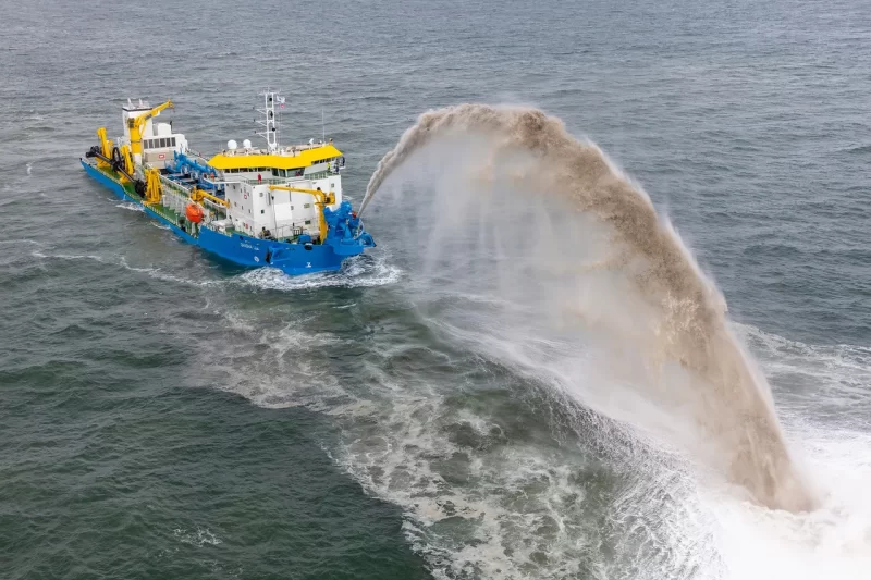 تحليل تفصيلي للأداء المالي لـ إن إم دي سي إنرجي وأثره على النمو المستدام