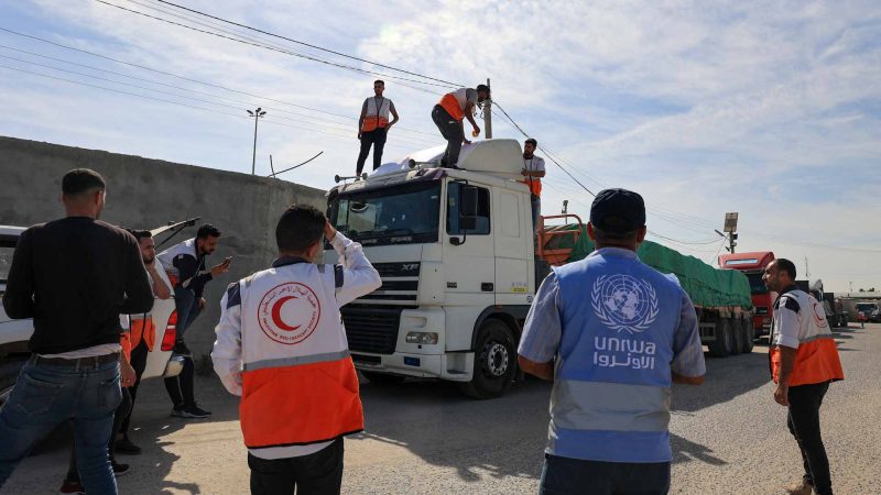أزمة إنسانية: تزايد المخاطر يهدد جهود الإغاثة