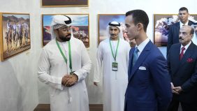 كيف تعزز جائزة الشيخ منصور بن زايد فن تصوير الخيل العربي؟