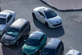 كيف تستفيد من مواقف دبي المجانية في عيد الاتحاد؟