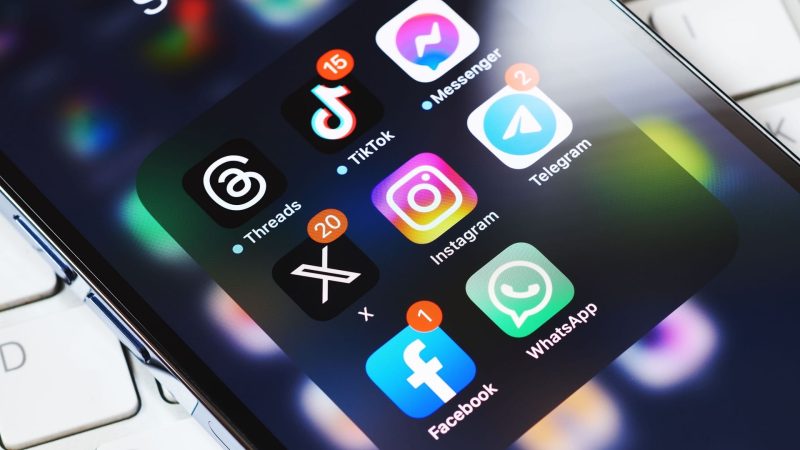 وسائل التواصل الاجتماعي: كيف نحمي صحتنا النفسية من تأثيراتها؟