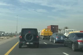 آخر التطورات حول حادث مروري على طريق مطار آل مكتوم