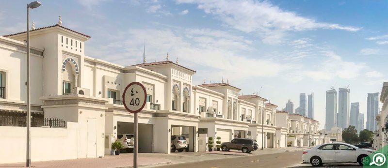 السكن في الوصل دبي: تقييم شامل لجودة الحياة