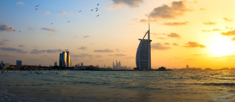 سنسيت بيتش دبي: ملاذ المتعة والاستجمام العائلي