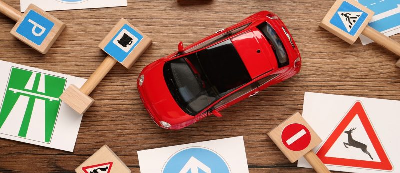 رخصة قيادة دبي: كل ما يهمك من الألف إلى الياء