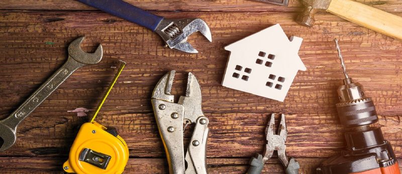 صيانة المنازل الصيفية: كيف تحمي حديقتك وأثاثك الخارجي