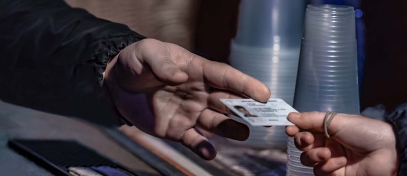 الهوية الإماراتية: نافذتك الذكية إلى مستقبل الخدمات في الإمارات